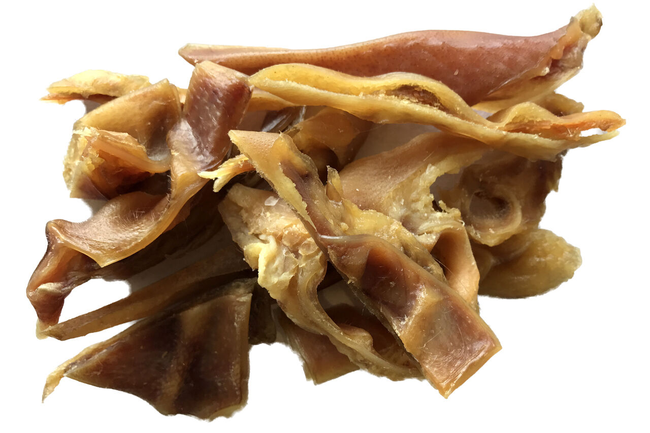 TOMMY'S PIGS EARS STRIPS NATURAL DOG CHEWS 500 GRAM